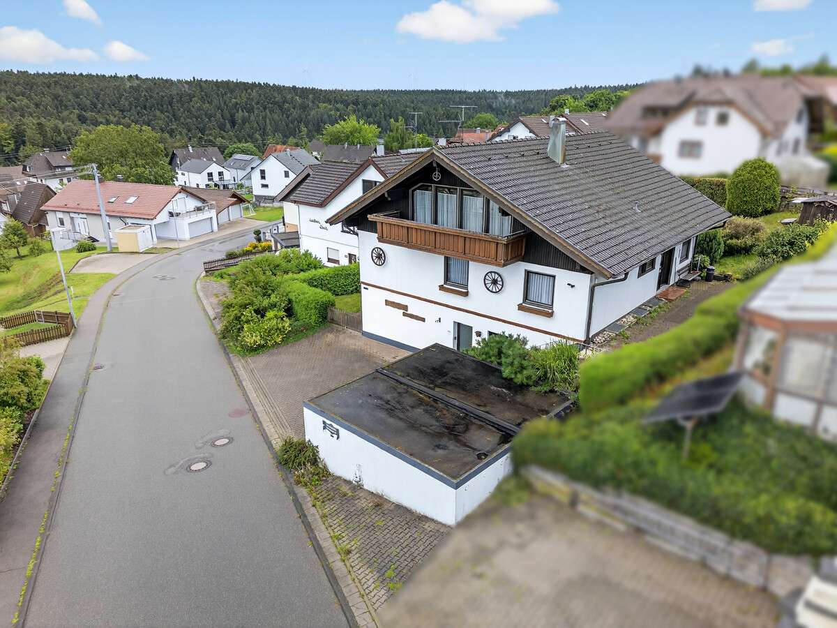 Thumbnail-Haus zum Kaufen in Schömberg 495.000,00 € 195 m²