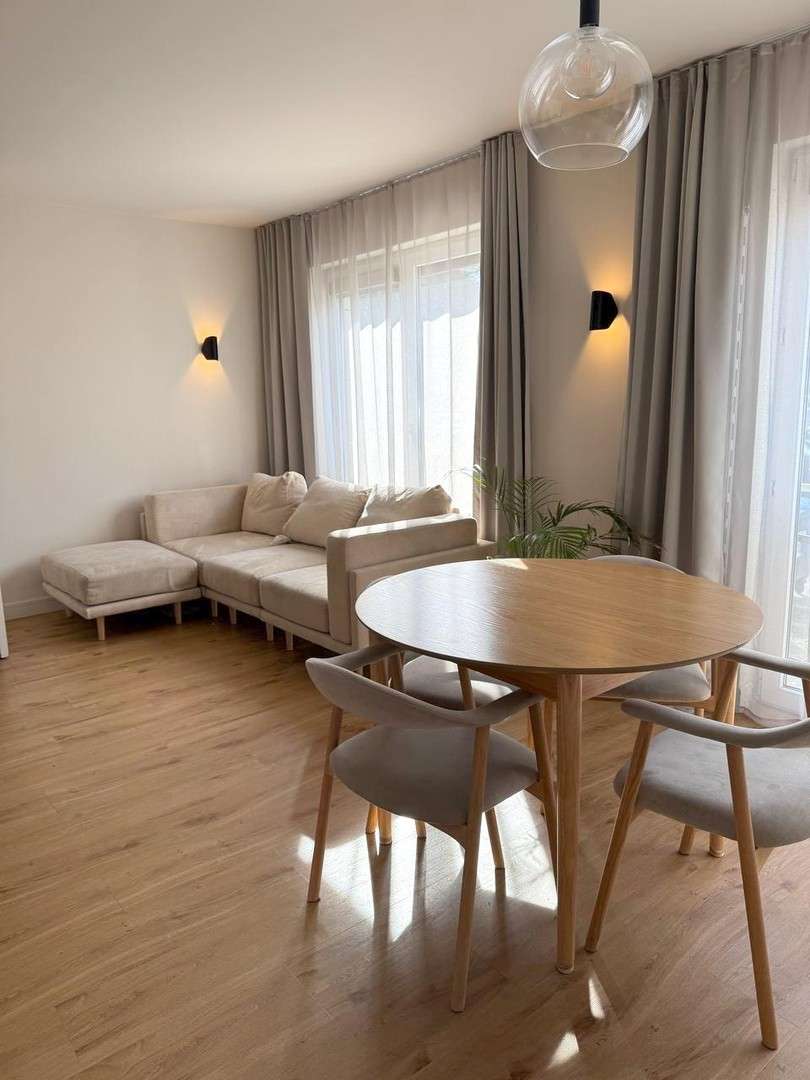 Thumbnail-Wohnung zum Mieten in Dusseldorf 2.100,00 € 100 m²