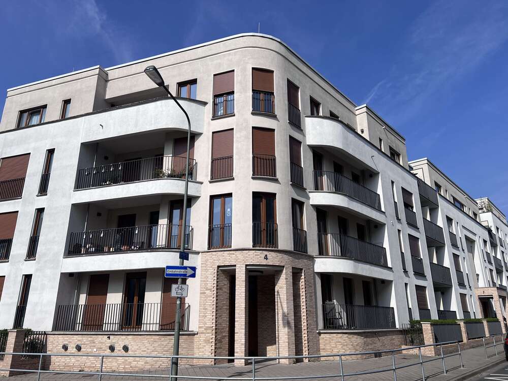 Thumbnail-Wohnung zum Mieten in Frankfurt 1.600,00 € 90 m²