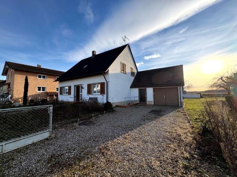 Thumbnail-Haus zum Kaufen in Neuenburg 450.000,00 € 147 m²