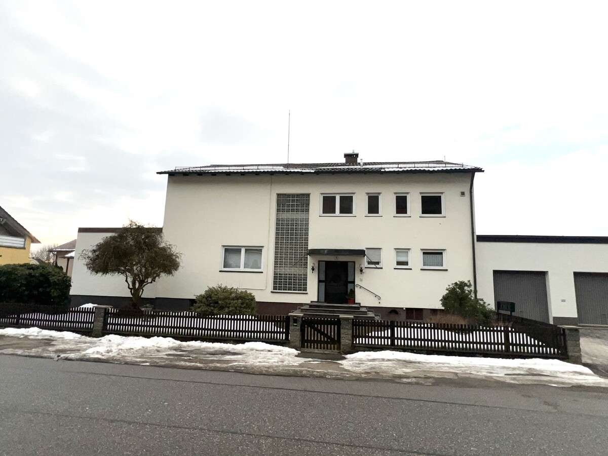 Thumbnail-Wohnung zum Mieten in Bach an der Donau 850,00 € 138 m²