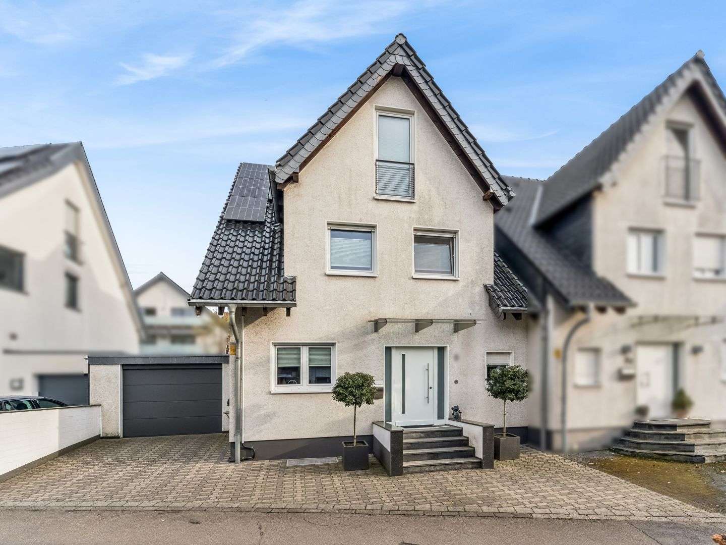 Thumbnail-Haus zum Kaufen in Düsseldorf 850.000,00 € 191 m²