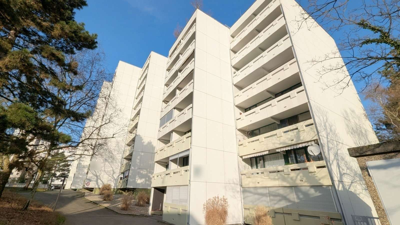 Thumbnail-Wohnung zum Kaufen in Frankfurt 185.000,00 € 31.48 m²