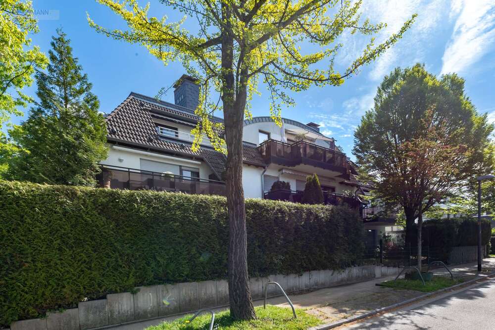 Thumbnail-Wohnung zum Kaufen in Essen Fischlaken 219.000,00 € 60.44 m²