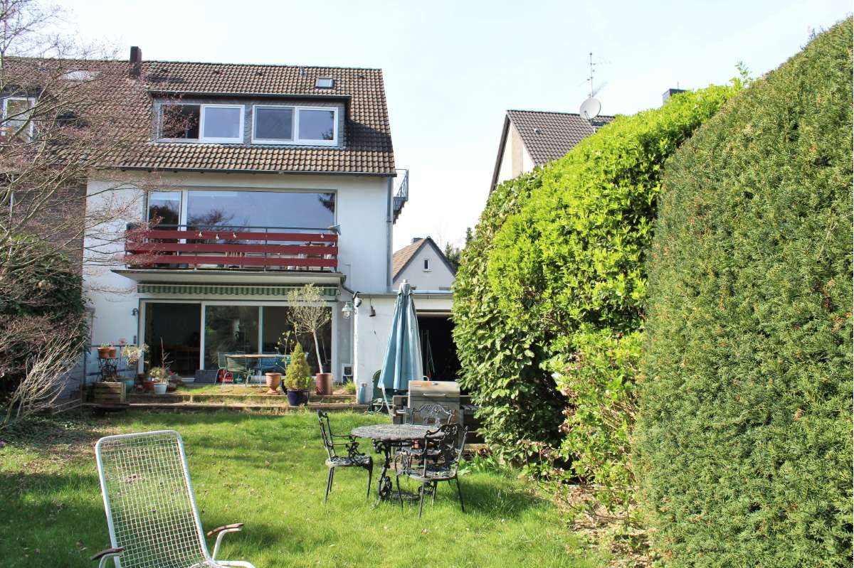 Thumbnail-Haus zum Kaufen in Düsseldorf 799.000,00 € 226 m²