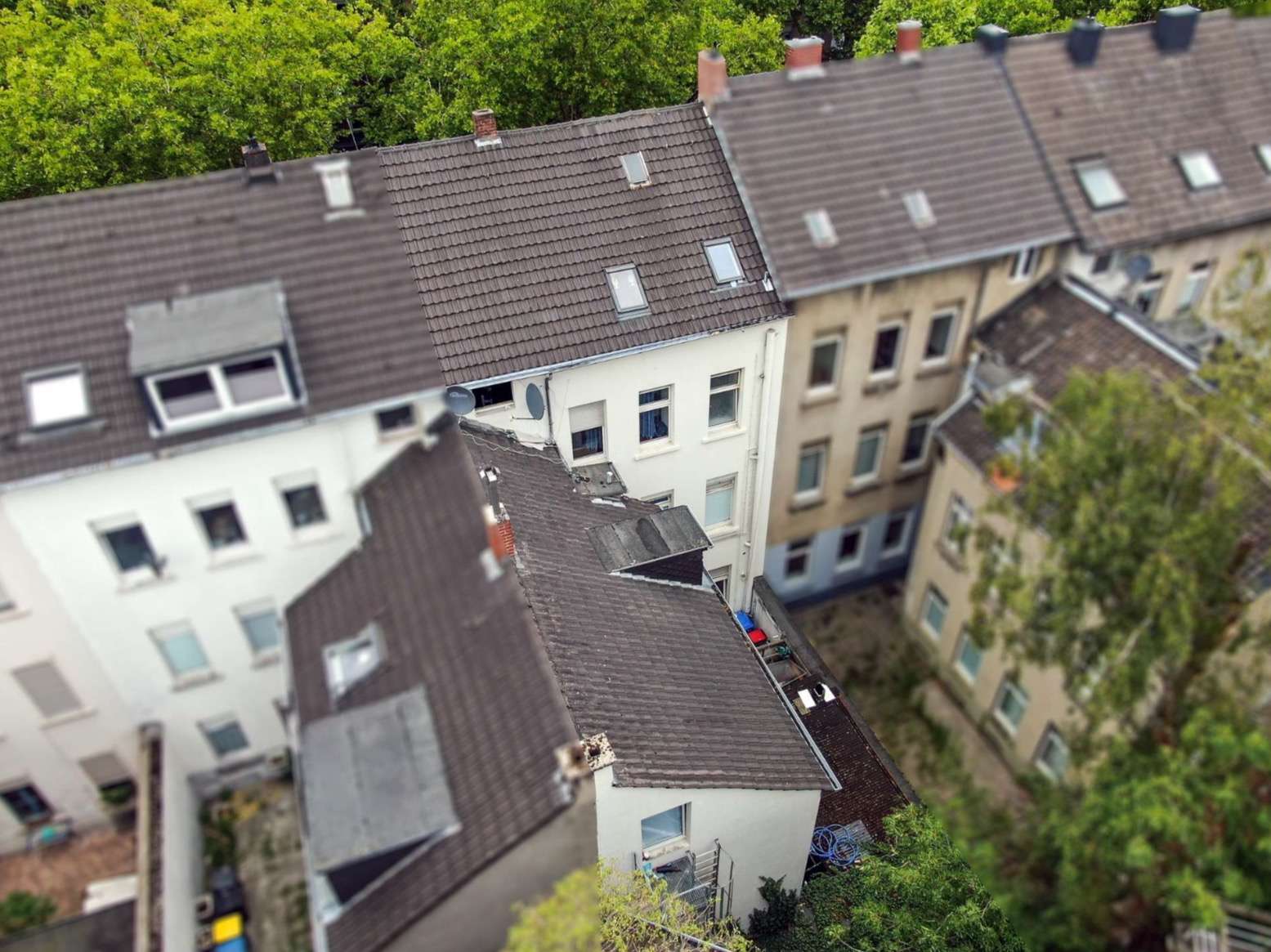 Thumbnail-Haus zum Kaufen in Krefeld 499.000,00 € 360 m²