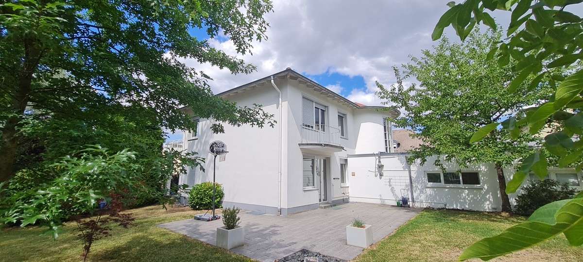 Thumbnail-Wohnung zum Mieten in Bad Honnef 1.250,00 € 110 m²