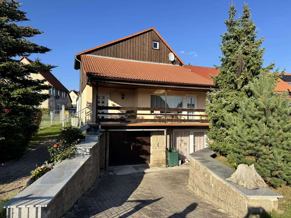 Thumbnail-Haus zum Kaufen in Blankenburg OT Hüttenrode 104.000,00 € 135 m²