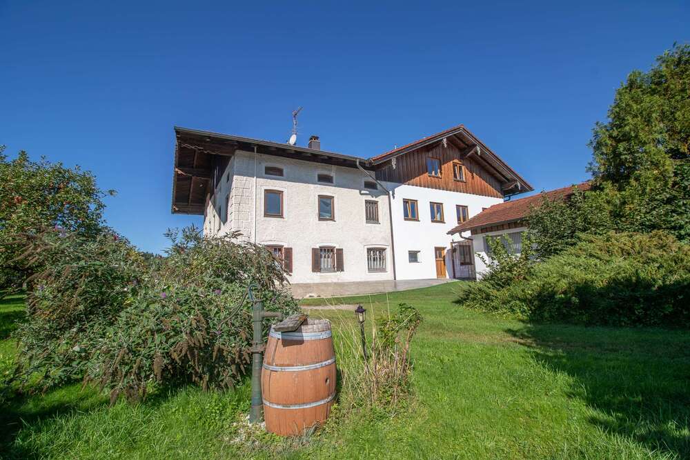 Thumbnail-Haus zum Kaufen in Patting 1.750.000,00 € 400 m²