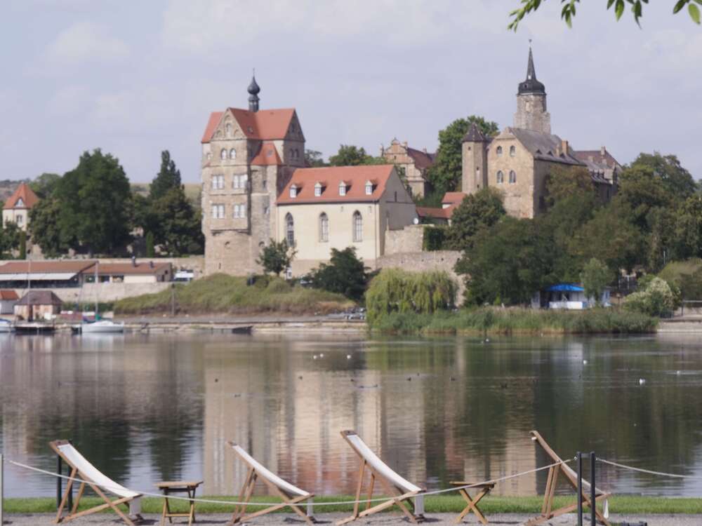 Thumbnail-Grundstück zu verkaufen in Seegebiet Mansfelder Land OT Seeburg 180.000,00 € 983 m²