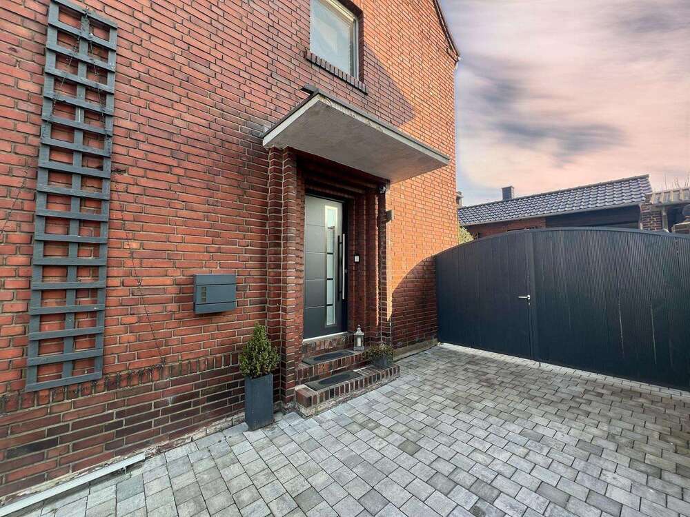 Thumbnail-Haus zum Kaufen in Aldenhoven 329.000,00 € 116.17 m²