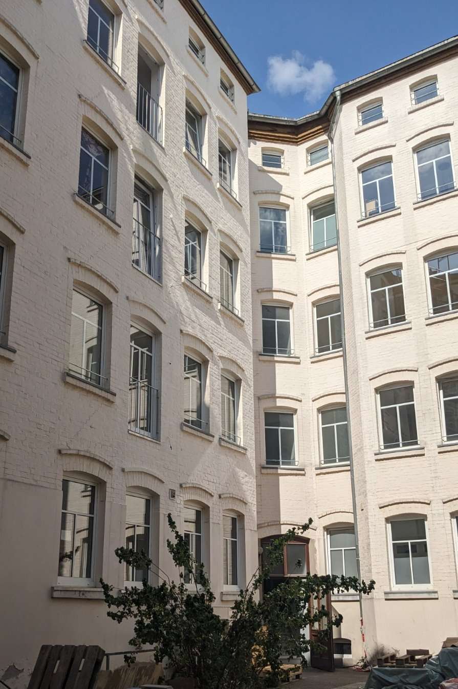 Thumbnail-Wohnung zum Mieten in Halle 1.166,00 € 116.6 m²