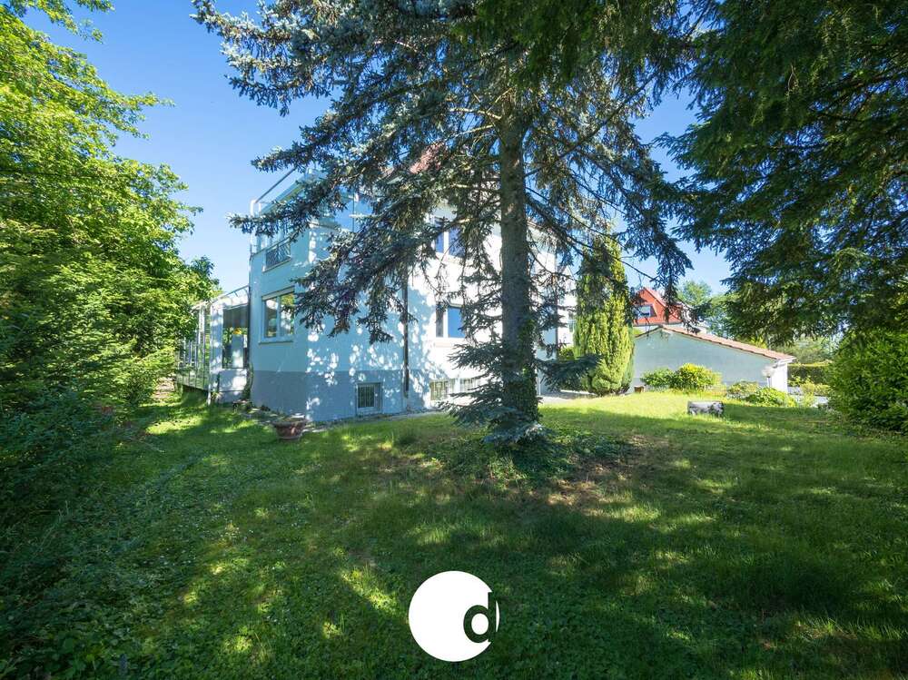 Thumbnail-Haus zum Mieten in Stuttgart 3.650,00 € 250 m²