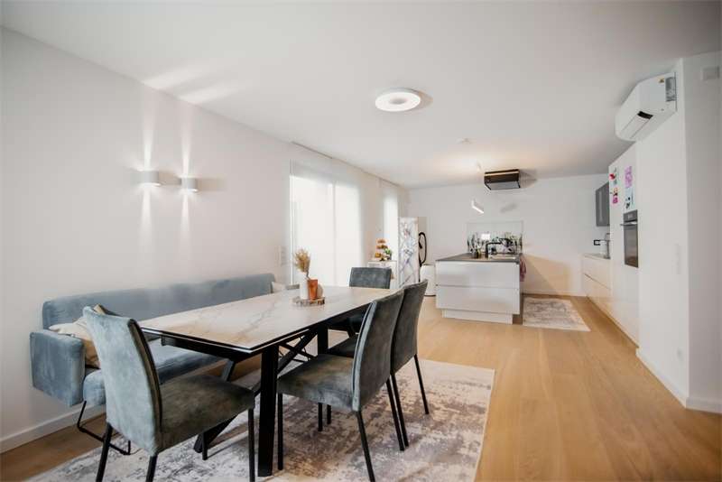 Thumbnail-Haus zum Kaufen in Obertshausen 1.350.000,00 € 296 m²