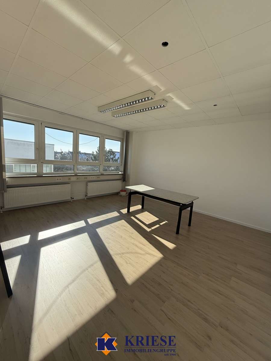 Thumbnail-Büro in Gilching 1.700,00 € 143 m²