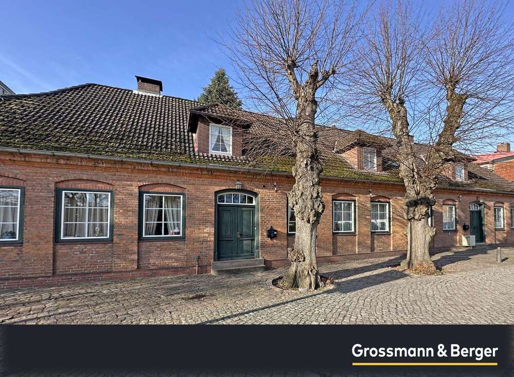 Thumbnail-Haus zum Kaufen in Ahrensburg 750.000,00 € 395 m²