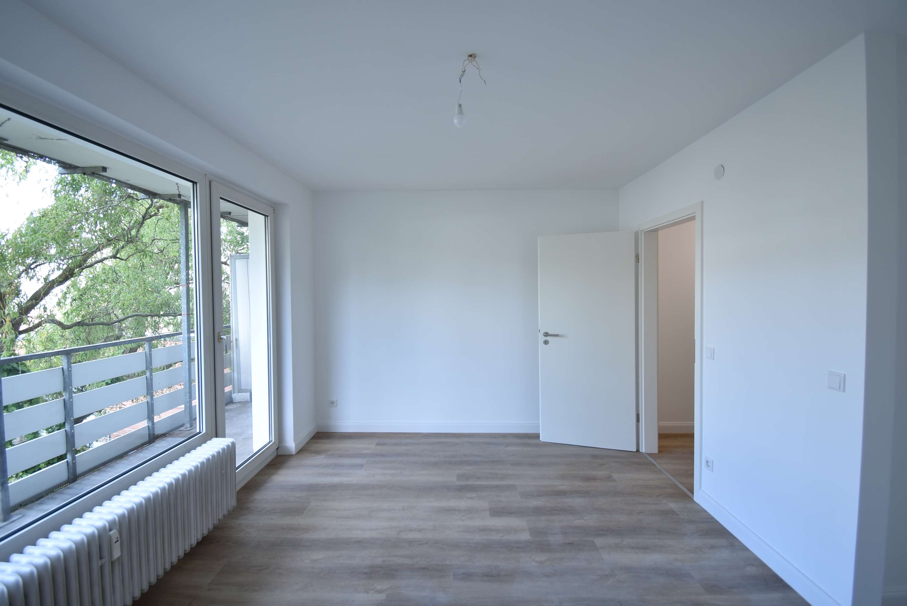 Thumbnail-Wohnung zum Kaufen in Düsseldorf 159.900,00 € 29.9 m²