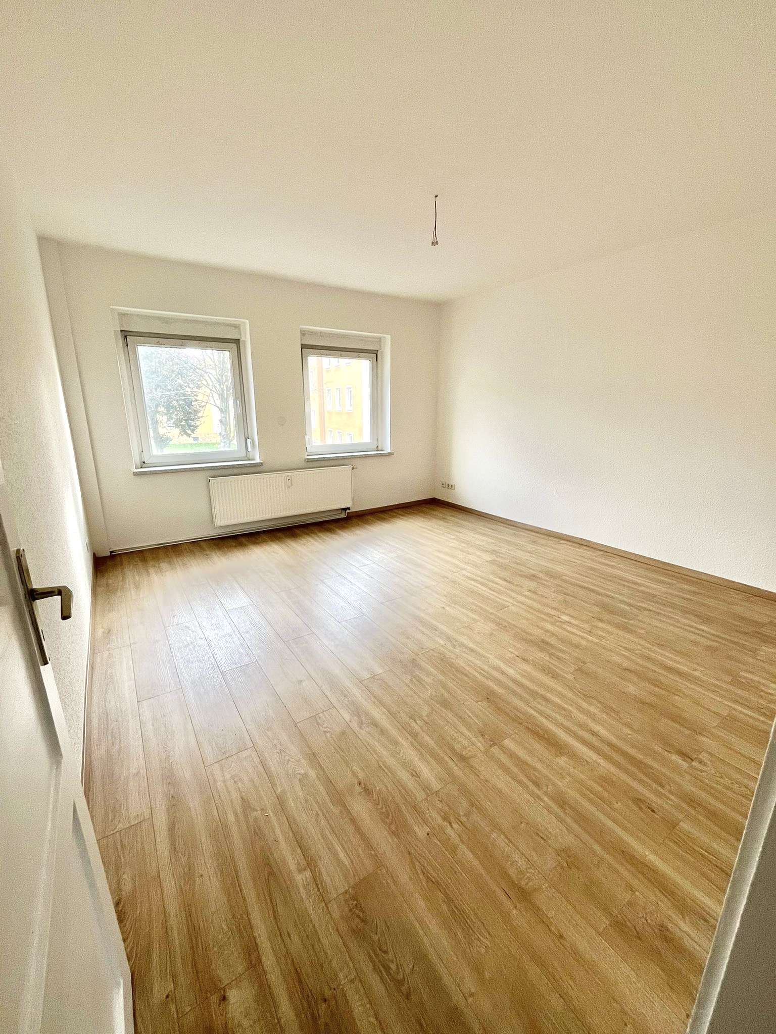 Thumbnail-Wohnung zum Mieten in Bitterfeld 349,49 € 48.54 m²
