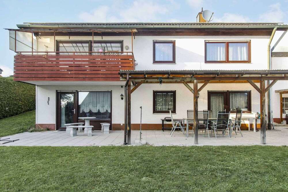 Thumbnail-Haus zum Kaufen in Adelsdorf 589.000,00 € 182 m²