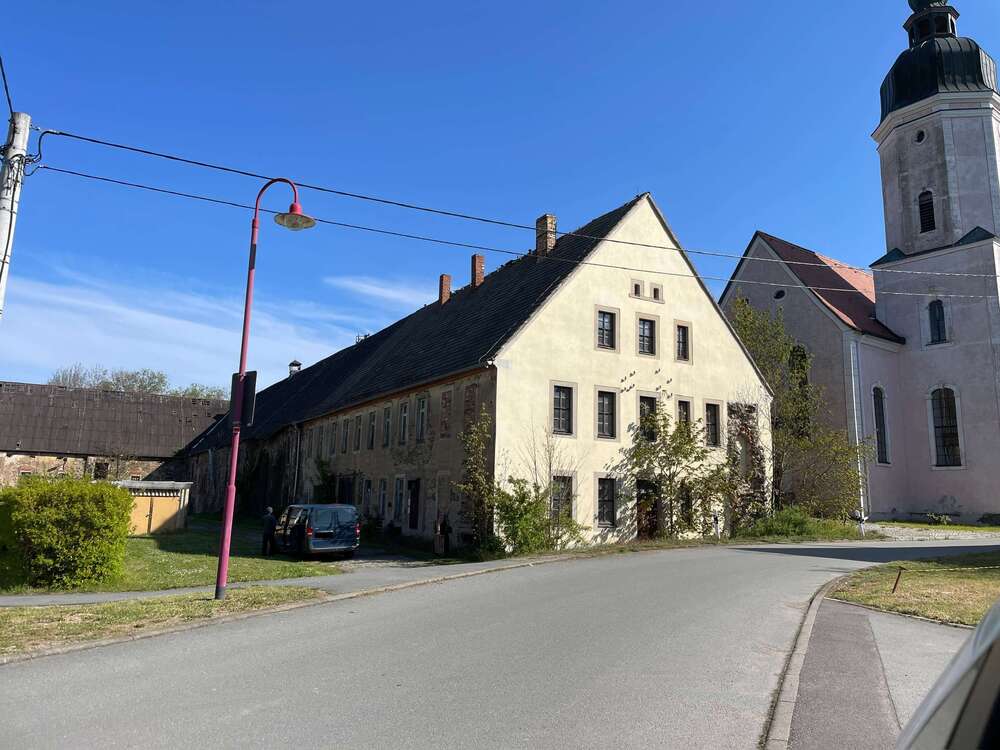 Thumbnail-Halle in Liebschützberg 499,00 € 2000 m²
