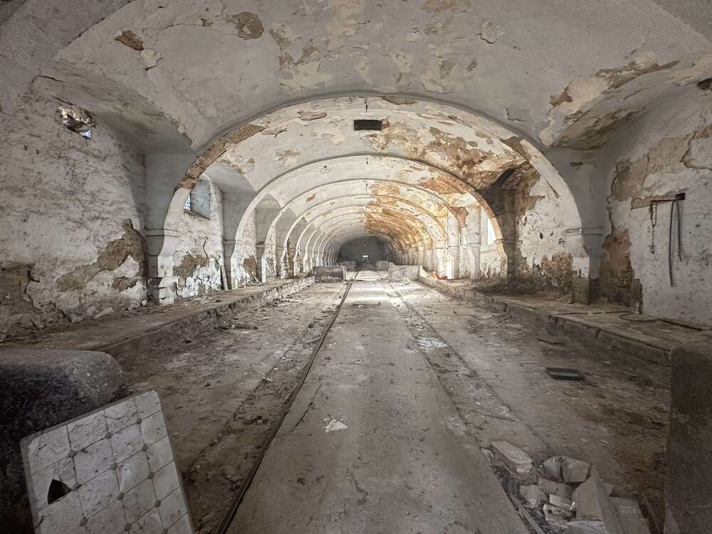 Thumbnail-Halle in Liebschützberg 499,00 € 2000 m²