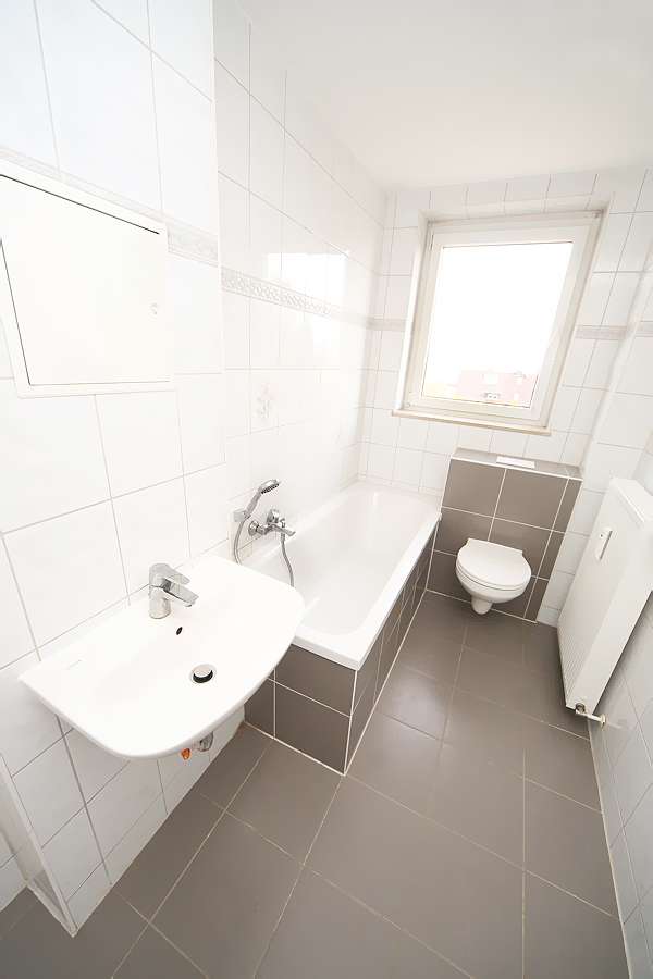 Thumbnail-Wohnung zum Mieten in Lutherstadt Eisleben 330,00 € 60.4 m²