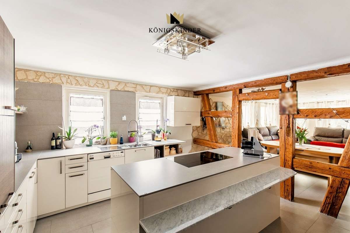 Thumbnail-Haus zum Kaufen in Ditzingen Hirschlanden 699.000,00 € 199 m²