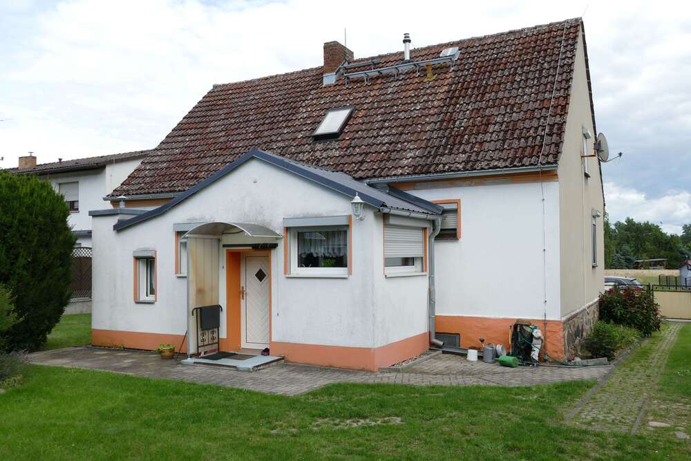 Thumbnail-Haus zum Kaufen in Siehdichum OT Rießen 125.000,00 € 90 m²