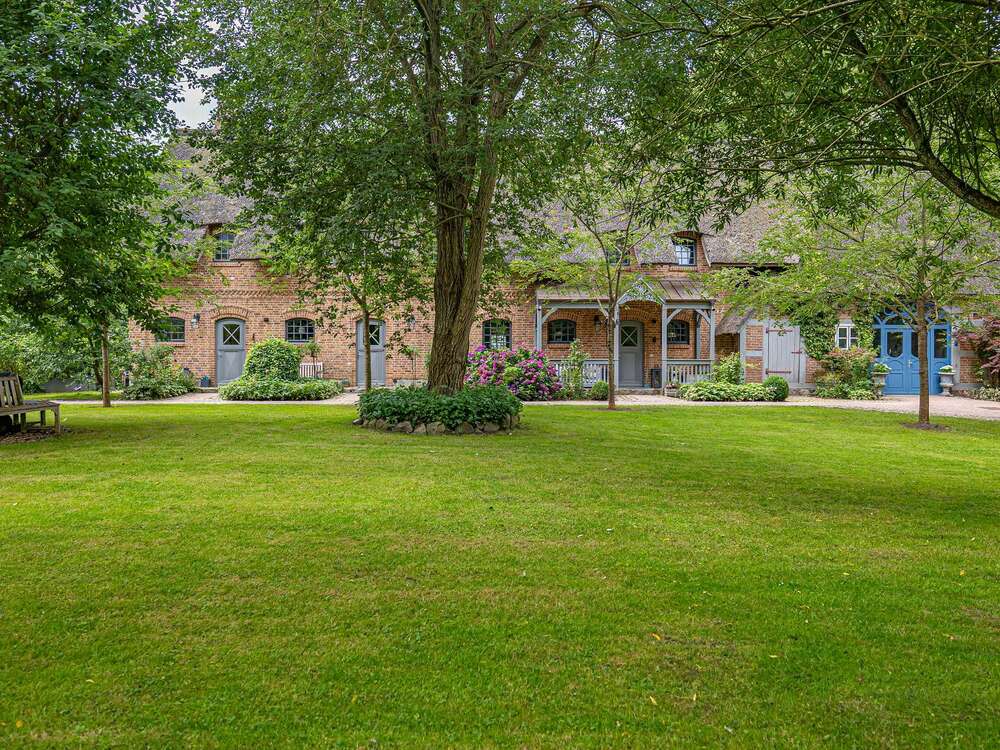 Thumbnail-Haus zum Kaufen in Schierensee 3.650.000,00 € 375 m²