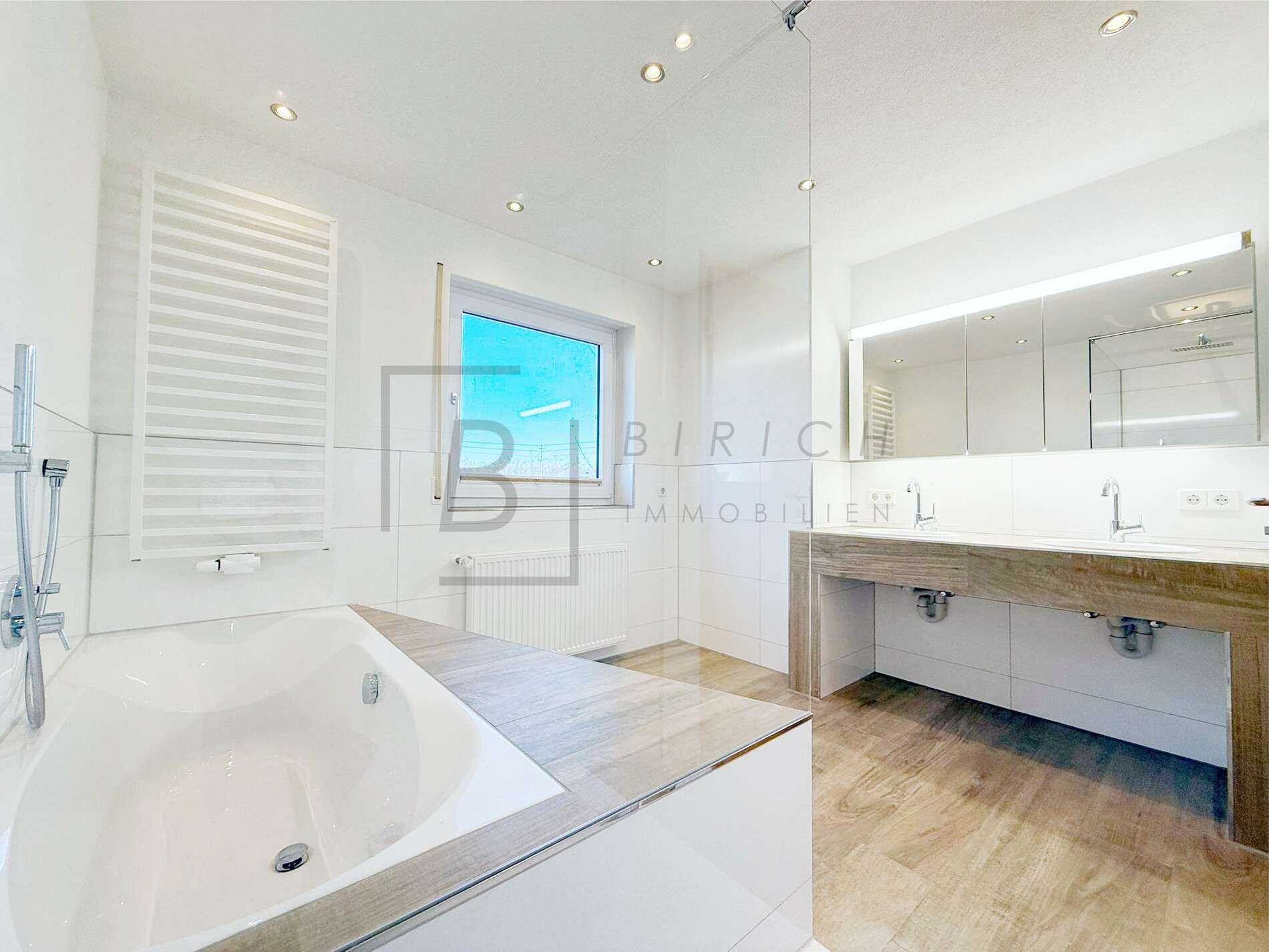Thumbnail-Haus zum Kaufen in Weißenhorn Oberhausen 699.000,00 € 196 m²