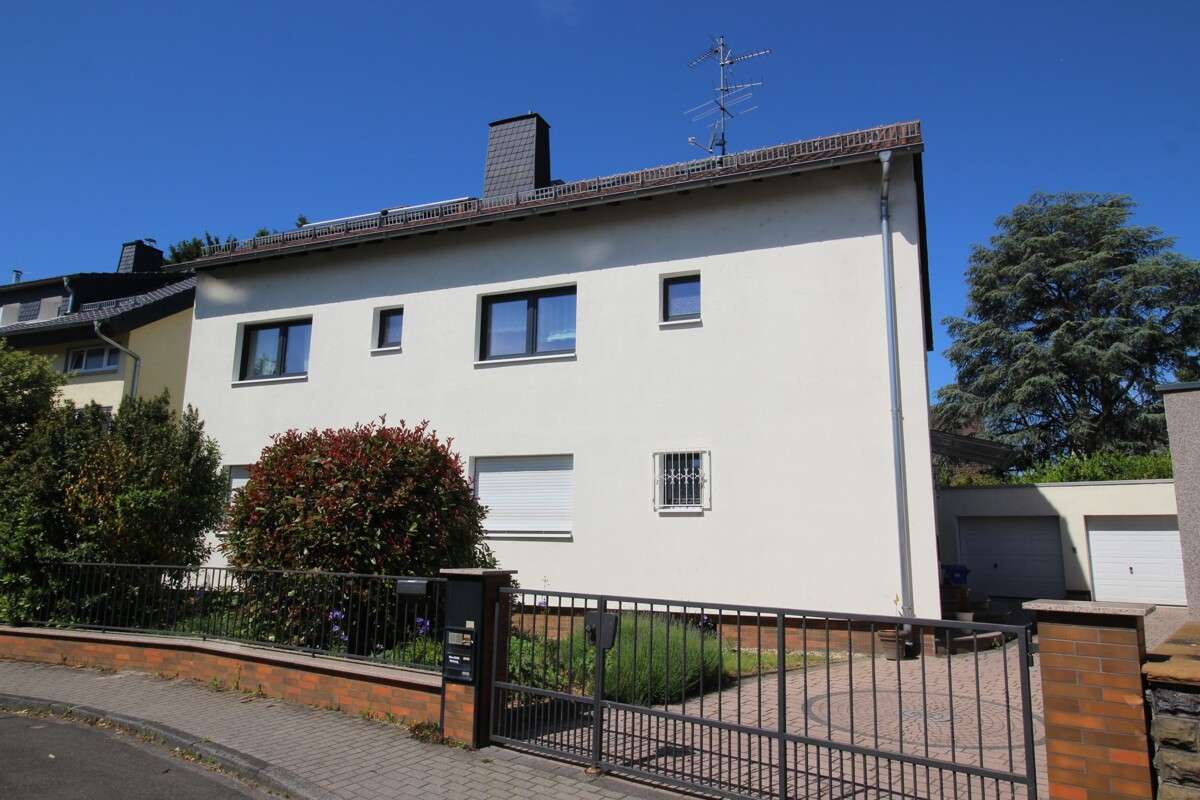Thumbnail-Haus zum Kaufen in Flörsheim 849.000,00 € 293 m²