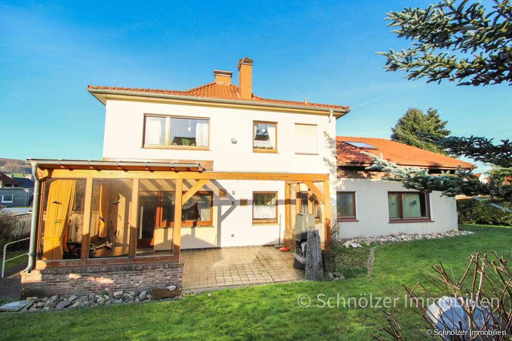 Thumbnail-Haus zum Kaufen in Vlotho 298.000,00 € 231 m²