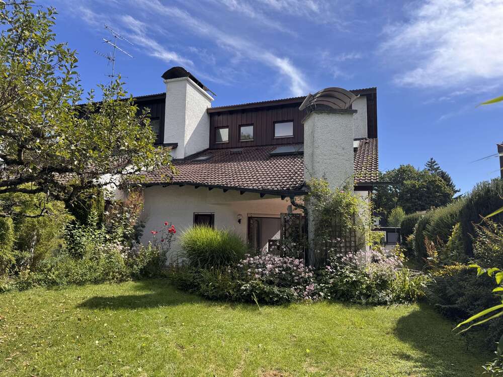 Thumbnail-Haus zum Mieten in Baldham 2.600,00 € 167 m²