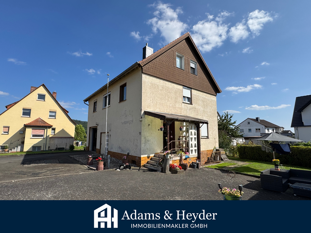 Thumbnail-Haus zum Kaufen in Haina 214.000,00 € 135.01 m²