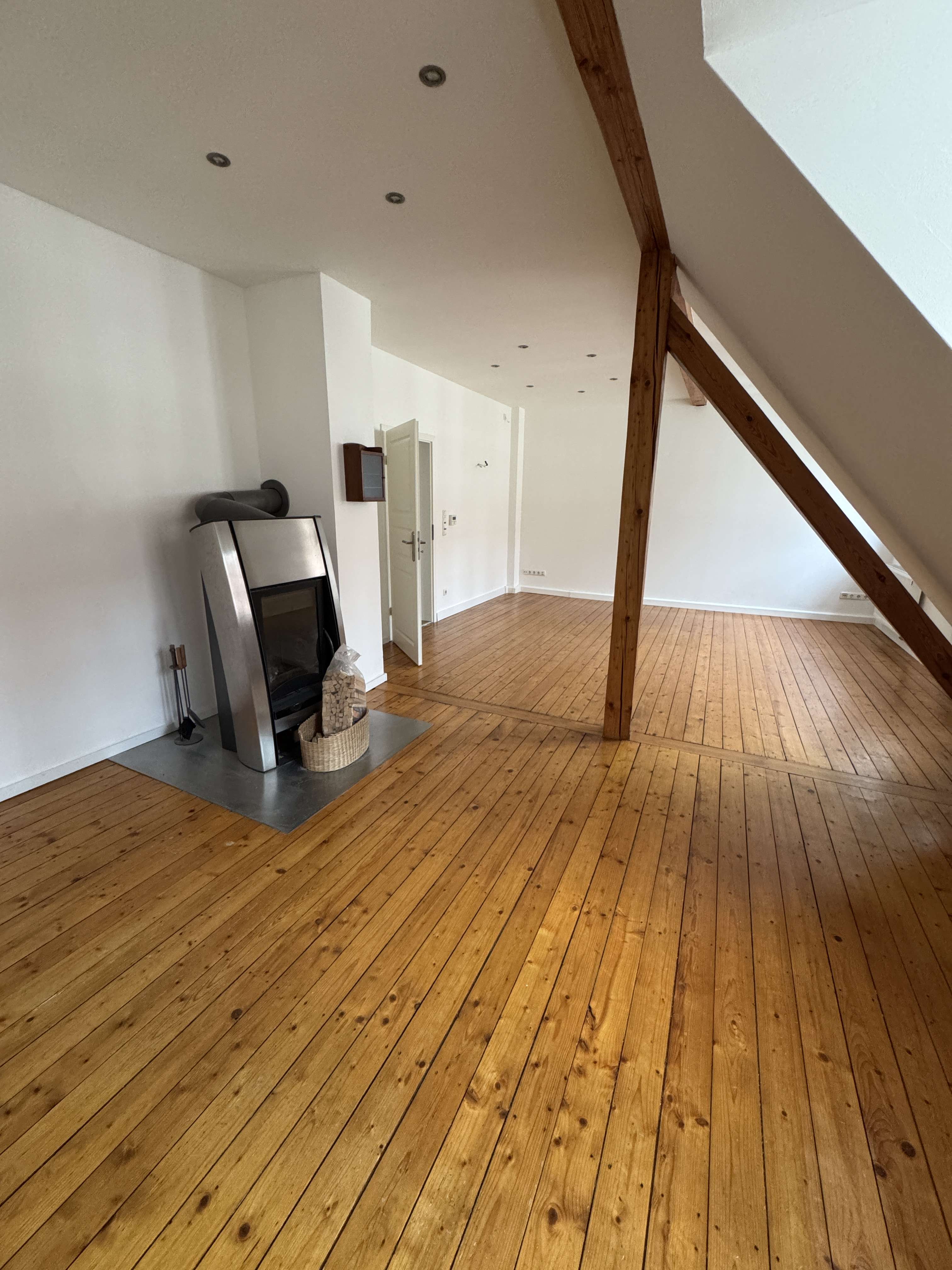 Thumbnail-Wohnung zum Mieten in Wiesbaden 1.430,00 € 113 m²