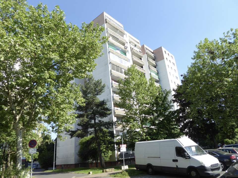 Thumbnail-Wohnung zum Kaufen in Dietzenbach 120.000,00 € 52 m²