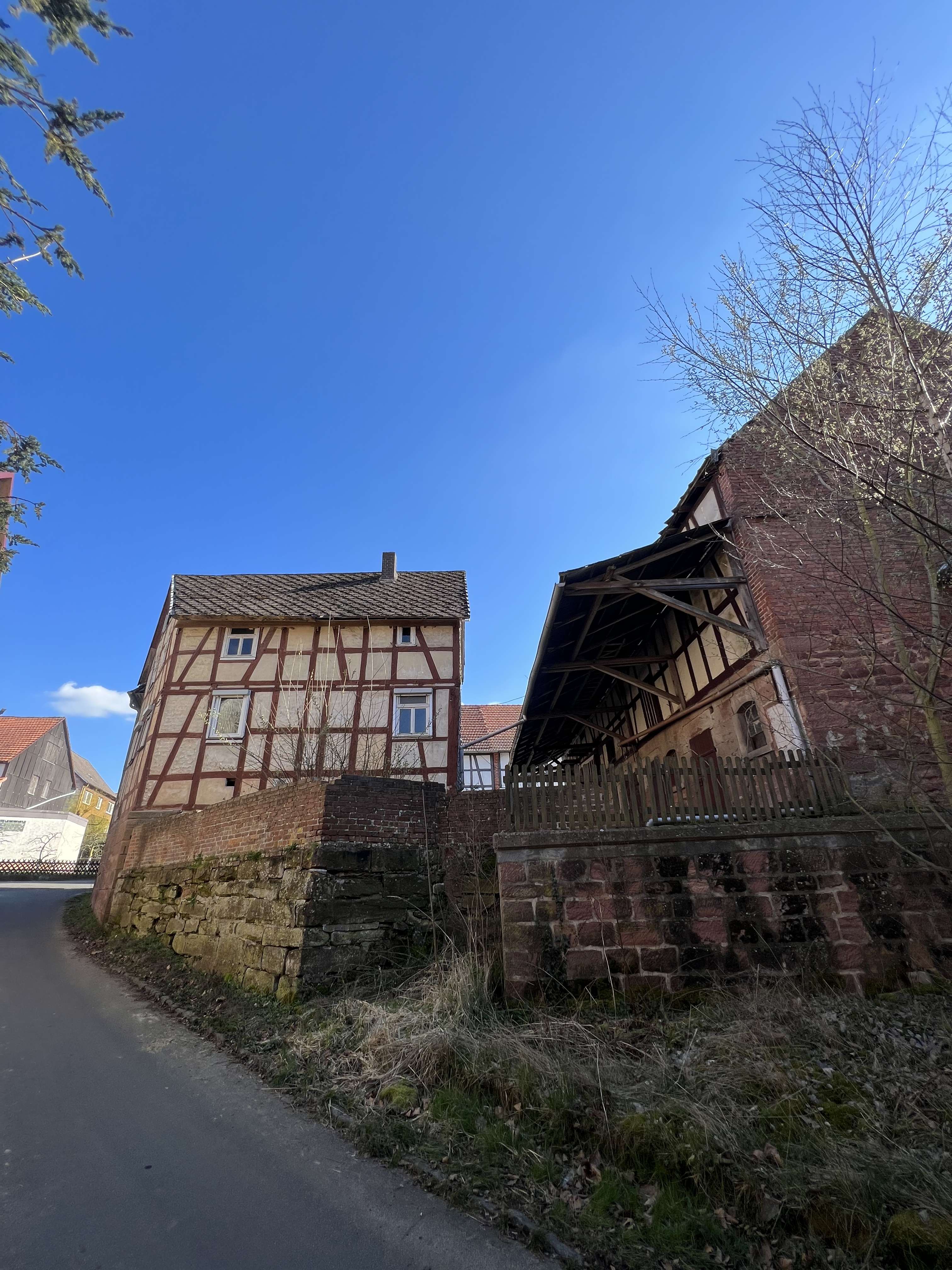 Thumbnail-Haus zum Kaufen in Neustadt-Speckswinkel 72.000,00 € 120 m²