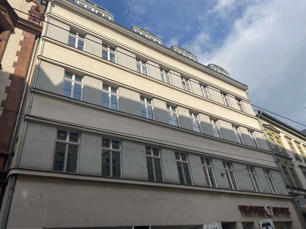 Thumbnail-Wohnung zum Mieten in HalleSaale 260,00 € 31.4 m²