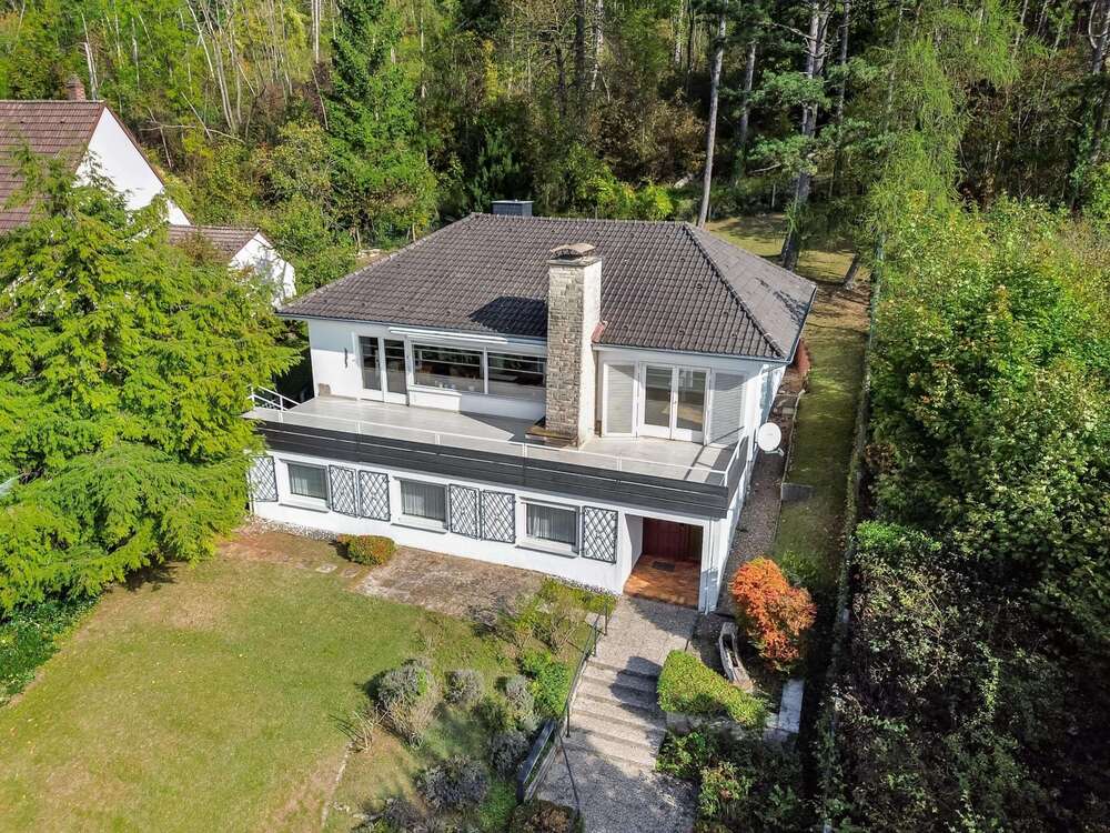 Thumbnail-Haus zum Kaufen in Stadtoldendorf 395.000,00 € 204.15 m²