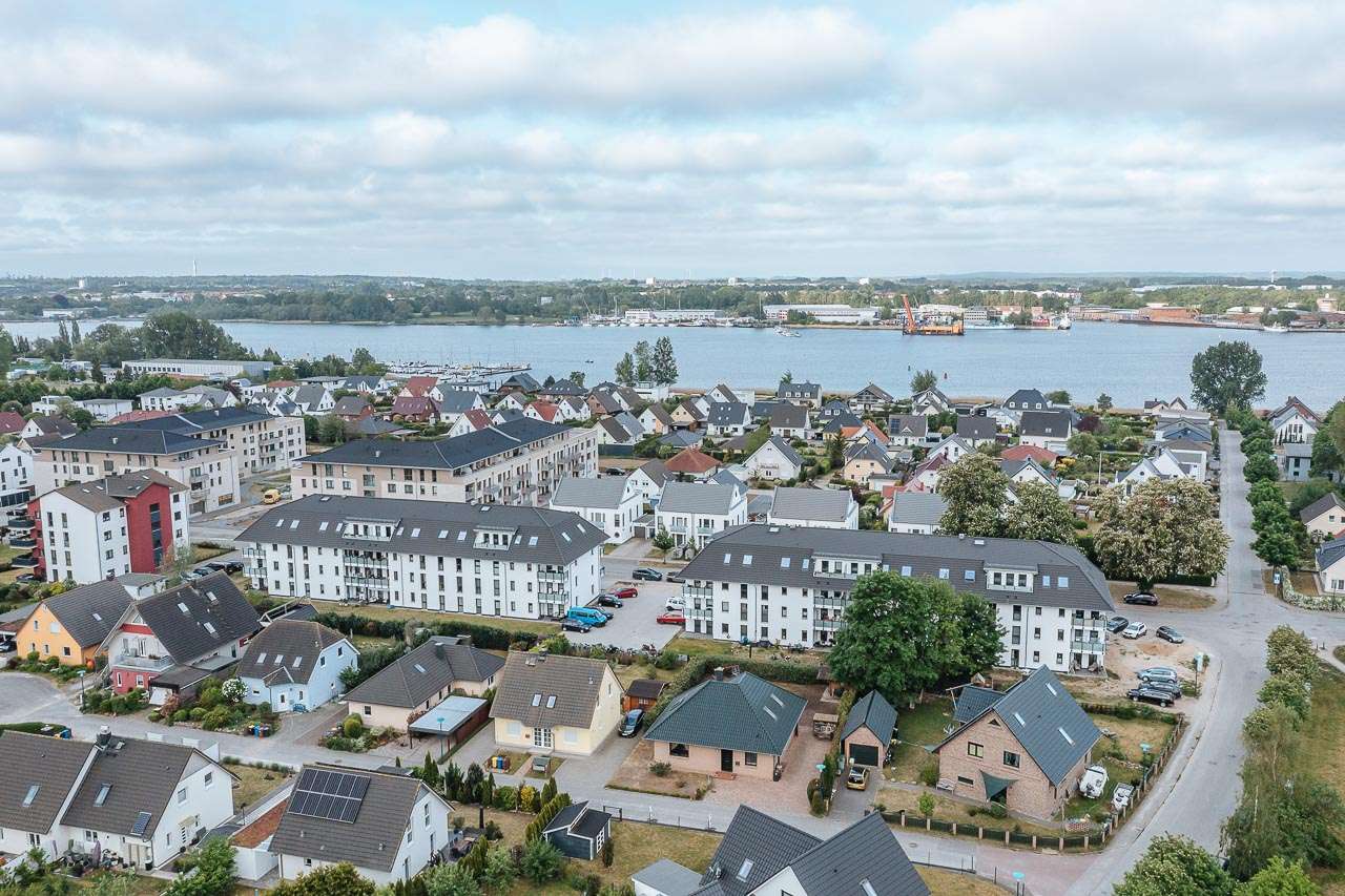 Thumbnail-Wohnung zum Mieten in Rostock 1.190,00 € 91.46 m²