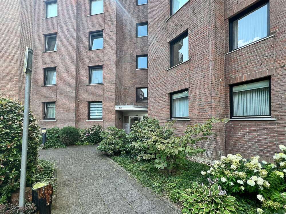 Thumbnail-Wohnung zum Kaufen in Bergisch Gladbach 259.500,00 € 104 m²