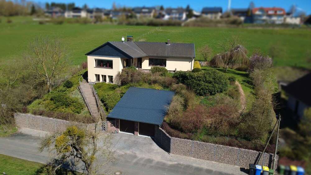 Thumbnail-Haus zum Kaufen in Willebadessen 299.000,00 € 174 m²