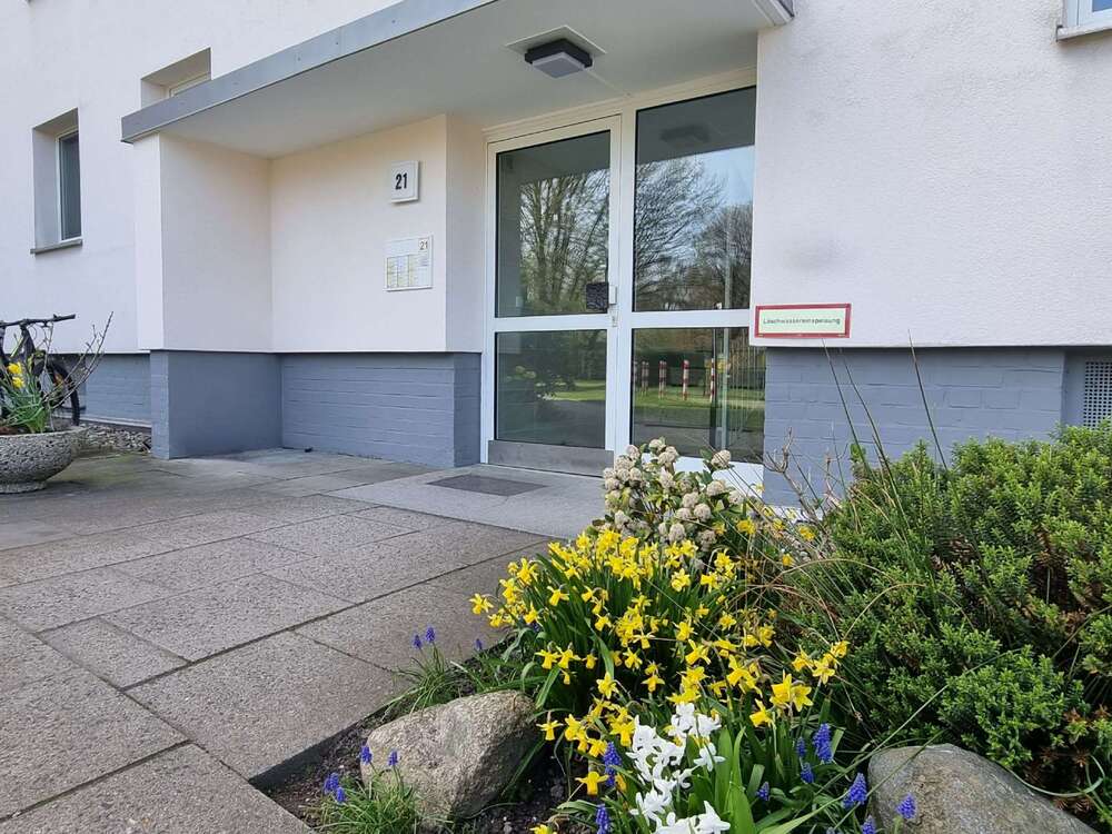 Thumbnail-Wohnung zum Kaufen in Halstenbek 199.000,00 € 58.89 m²