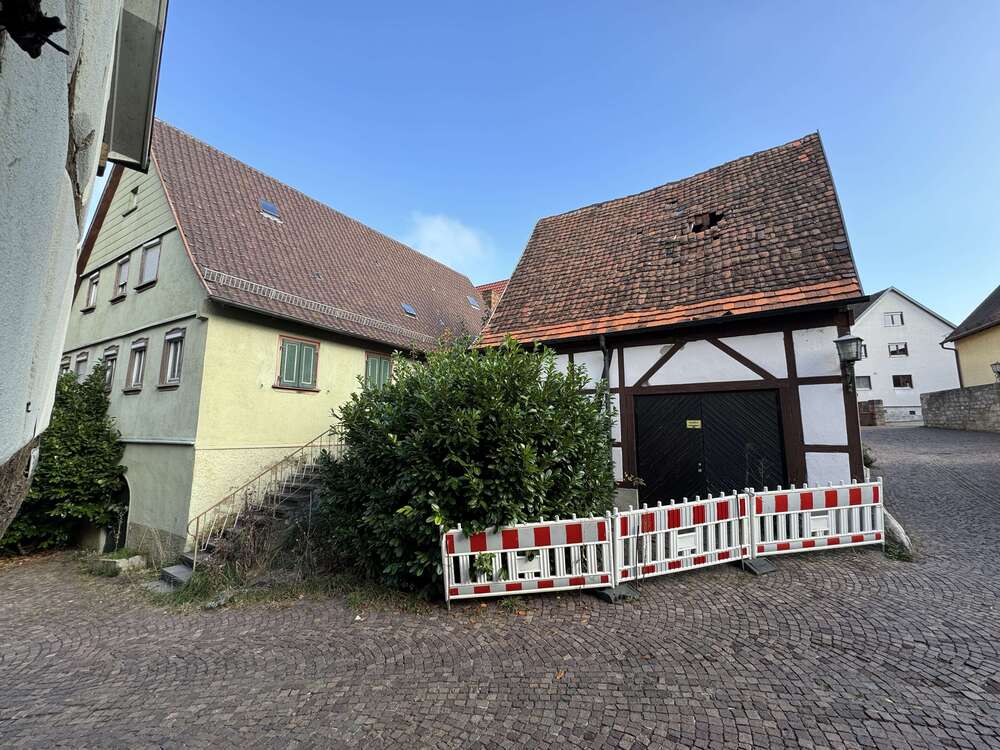 Thumbnail-Haus zum Kaufen in Weikersheim 50.000,00 € 110 m²