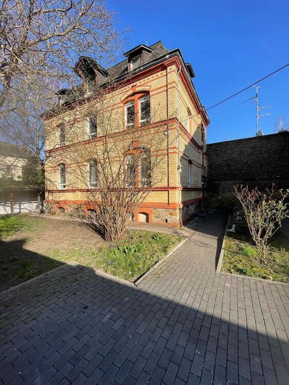Thumbnail-Haus zum Kaufen in Wiesbaden 865.000,00 € 197 m²