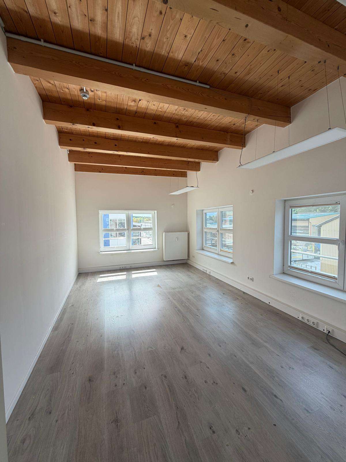 Thumbnail-Büro in Neustadt in Holstein 1.180,00 € 98 m²
