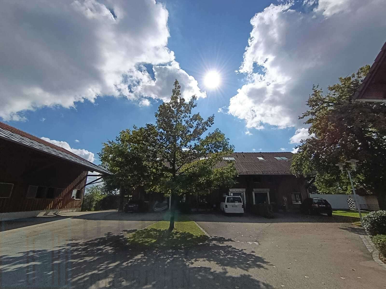 Thumbnail-Haus zum Mieten in Höhenkirchen-Siegertsbrunn 3.200,00 € 189.5 m²