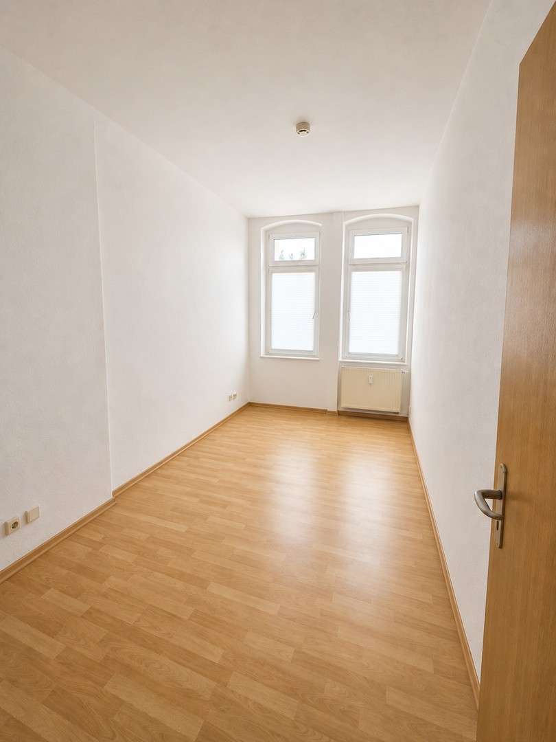 Thumbnail-Wohnung zum Mieten in Halle (Saale) 350,00 € 57.2 m²