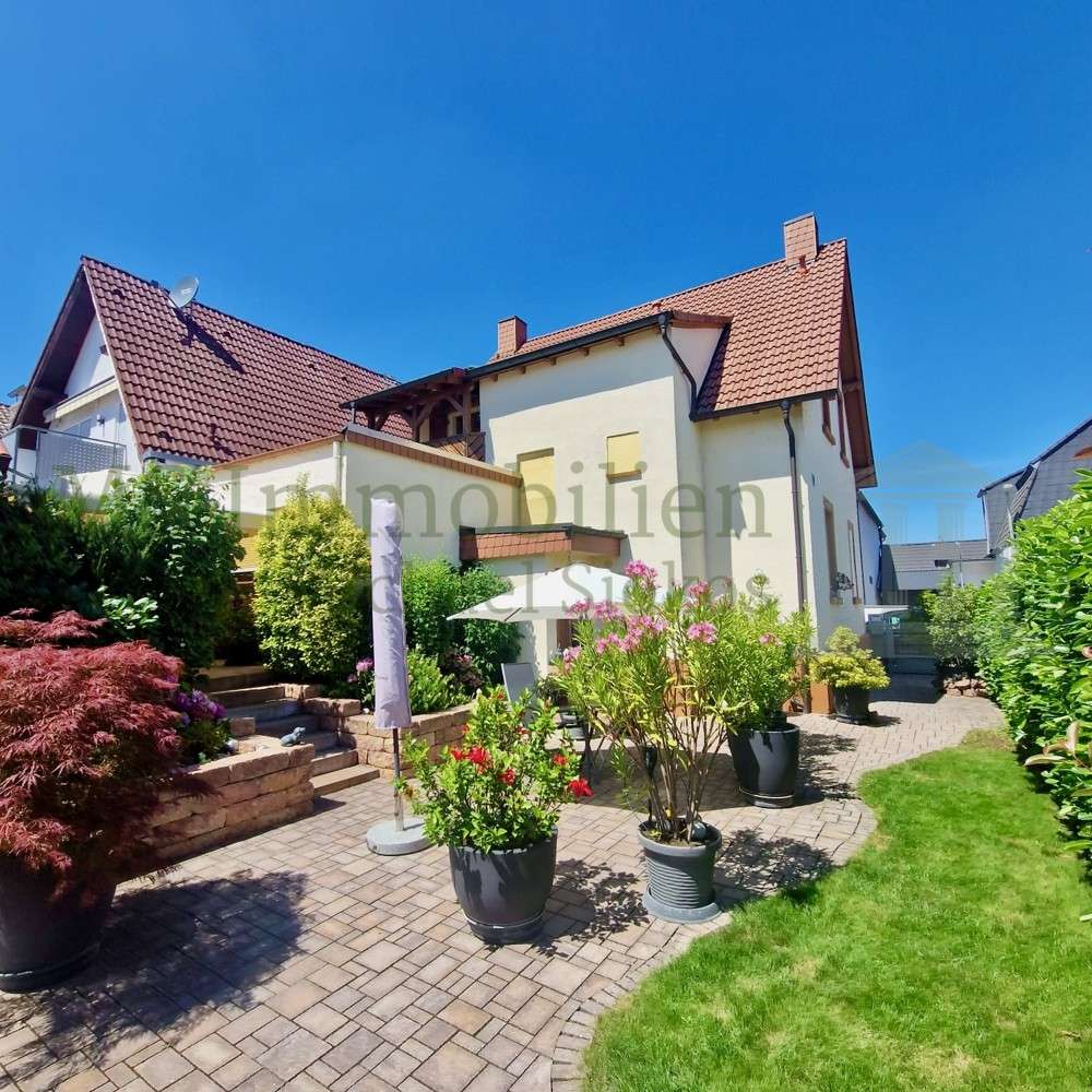 Thumbnail-Haus zum Kaufen in Lampertheim 460.000,00 € 135 m²