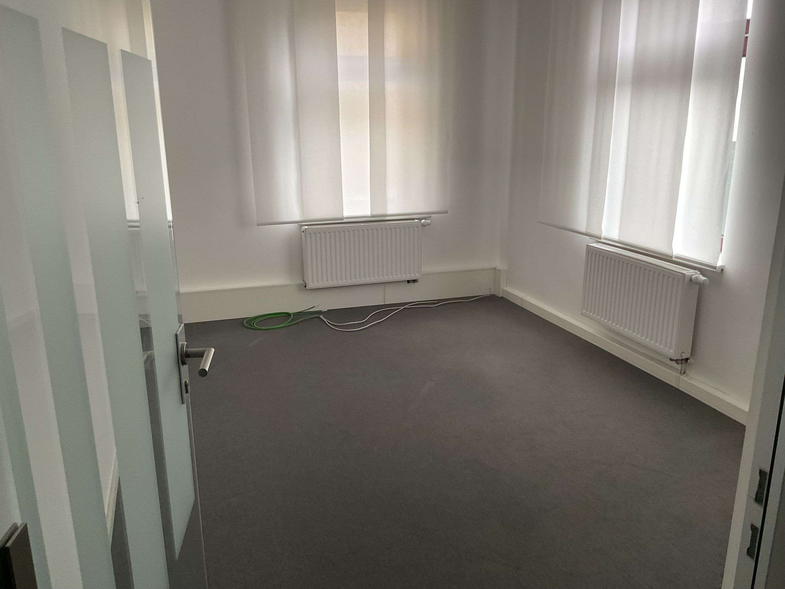 Thumbnail-Büro in Heidenau 140,00 € 19 m²